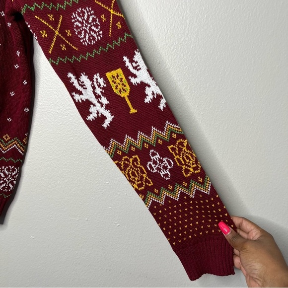Game of Thrones Men Sweater Medium Burgundy Drink Christmas Holiday Grandpa - Picture 6 of 9